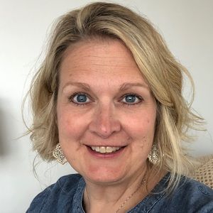 Meet your Posher, Dana